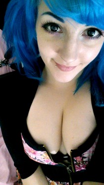 BIG TITS SELFIE PRINCESS